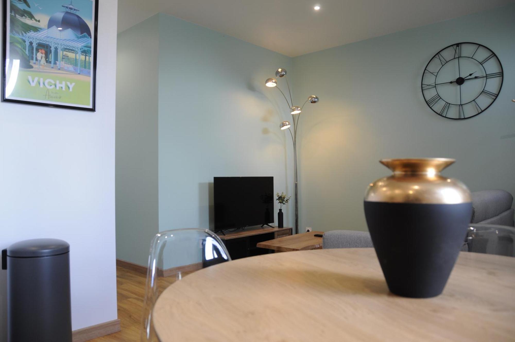 Cosy Saint Yorre Apartment Bagian luar foto