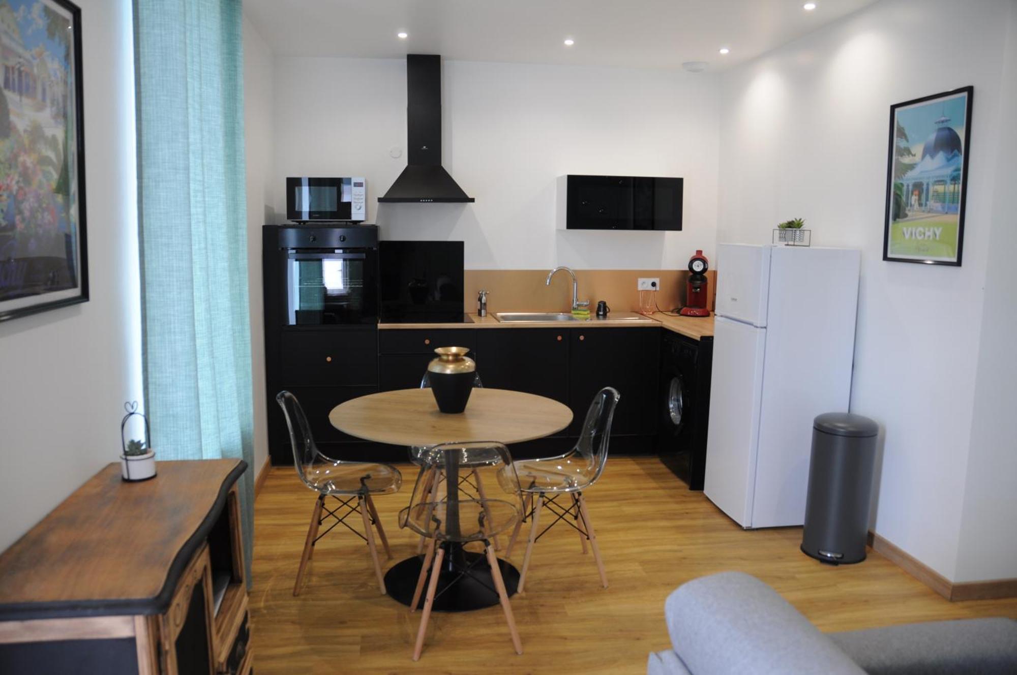 Cosy Saint Yorre Apartment Bagian luar foto