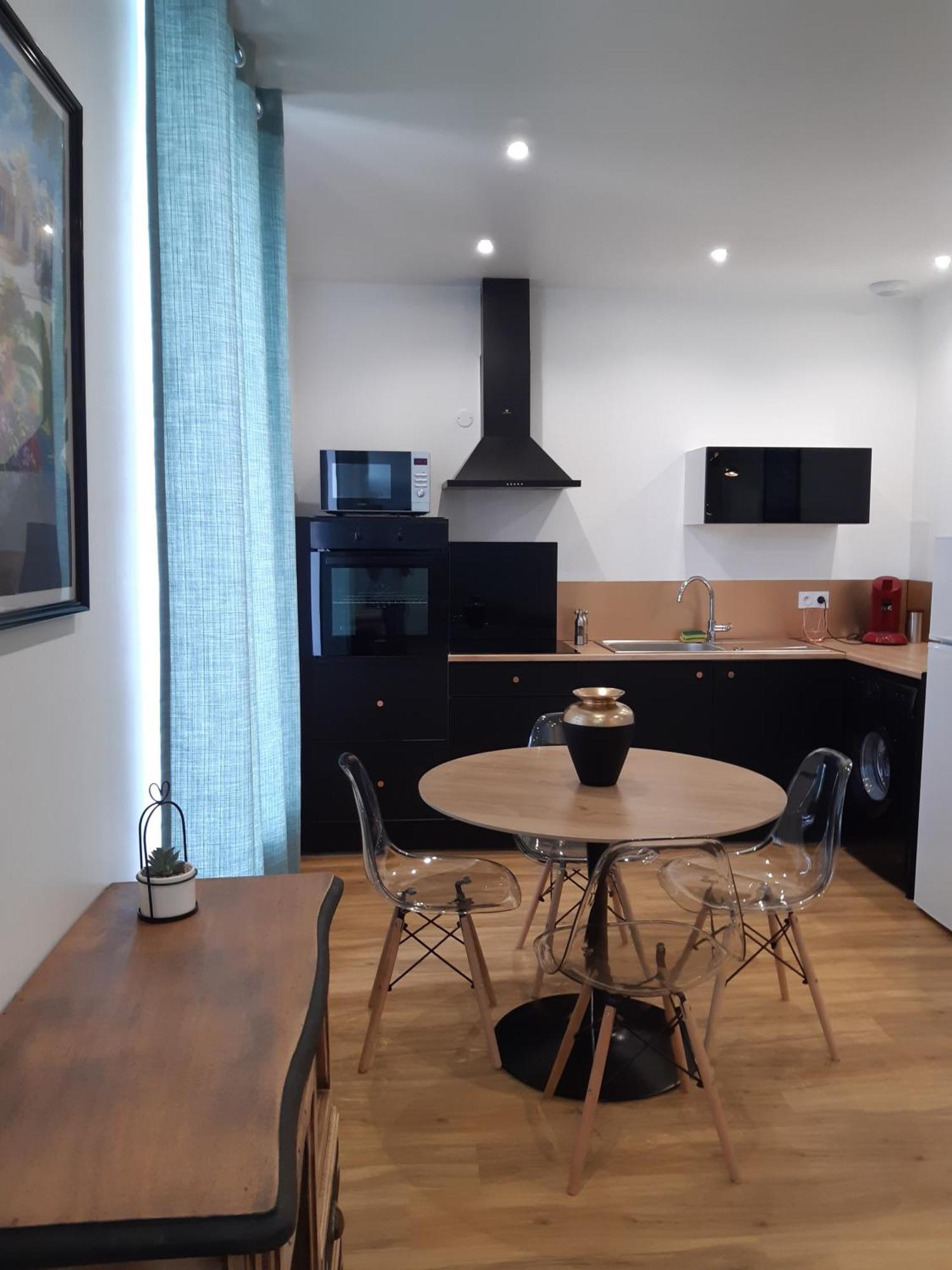 Cosy Saint Yorre Apartment Bagian luar foto